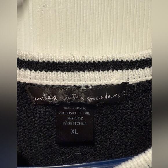 Owl Button Down Christmas Sweater Womens XL Black White Button Up - Picture 4 of 5